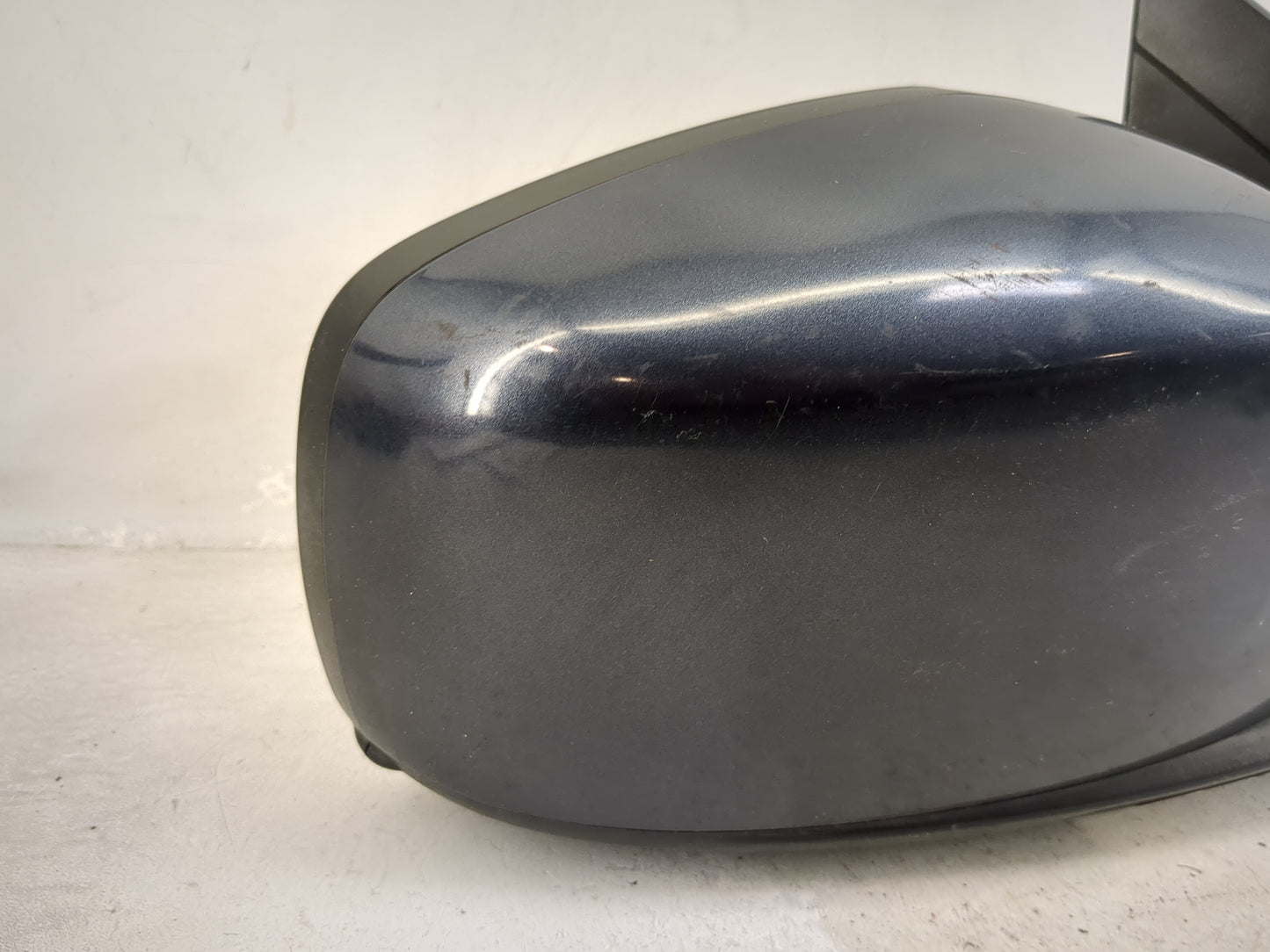 2009 Chrysler Town and Country Passenger Side View Mirror - Right Door Mirror OEM Used - Oemusedautoparts1.com