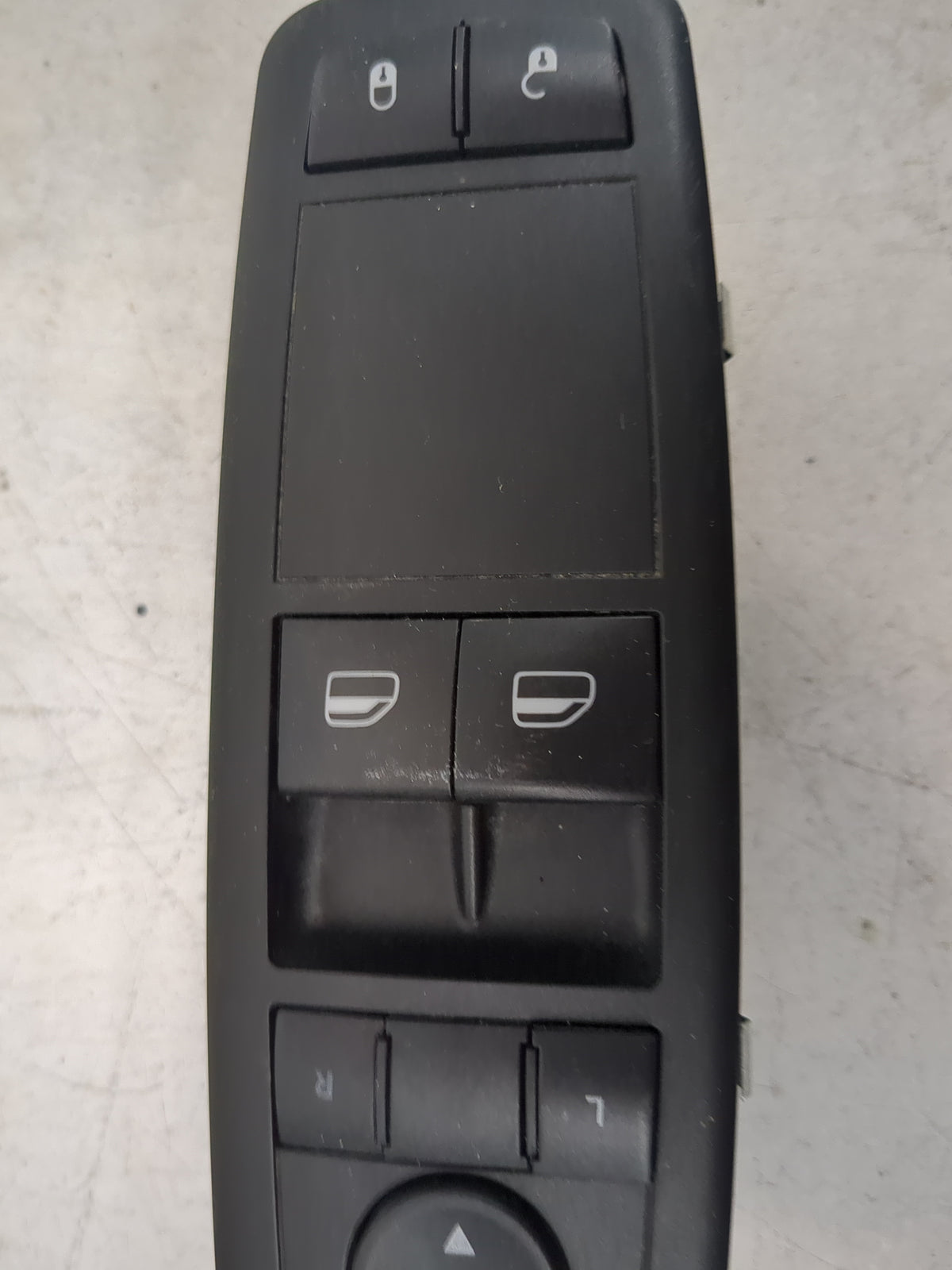 2009 Chrysler Town and Country Master Power Window Switch Replacement Driver Side Left P/N:04602627AE 10003134 Fits OEM Used