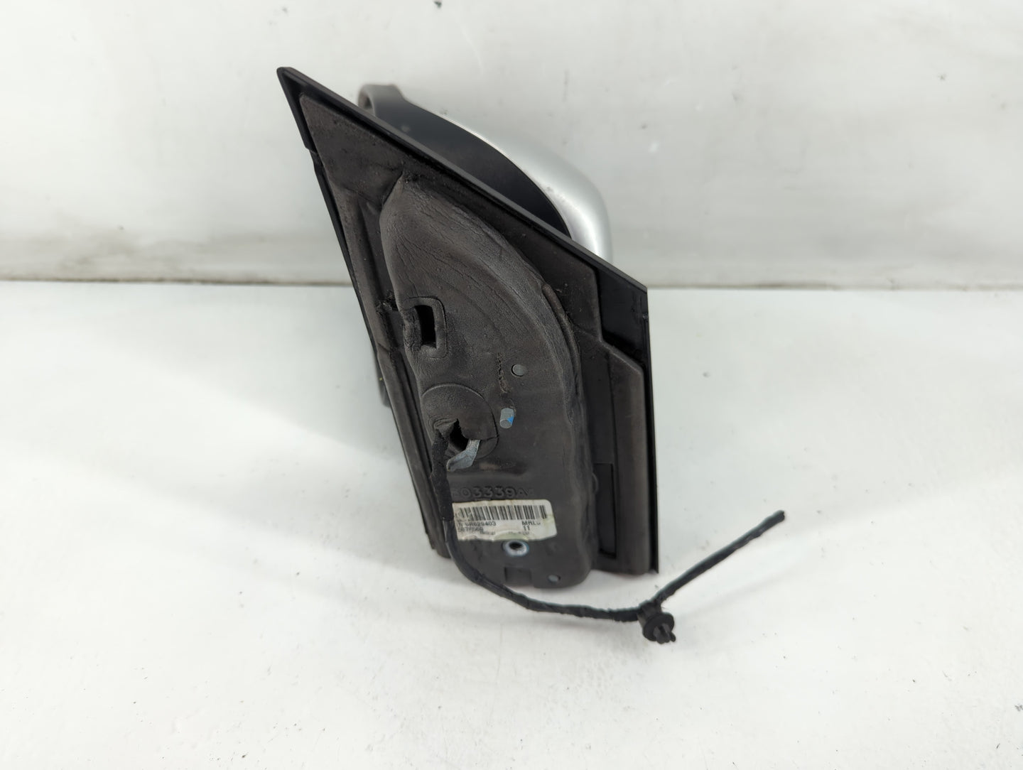 2008-2010 Chrysler Town & Country Driver Side View Mirror - Left Door Mirror OEM Used - Oemusedautoparts1.com