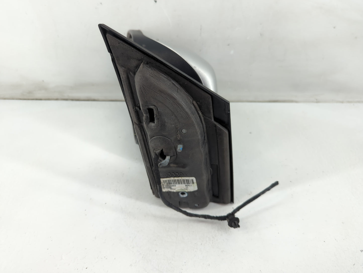 2008-2010 Chrysler Town & Country Driver Side View Mirror - Left Door Mirror OEM Used - Oemusedautoparts1.com