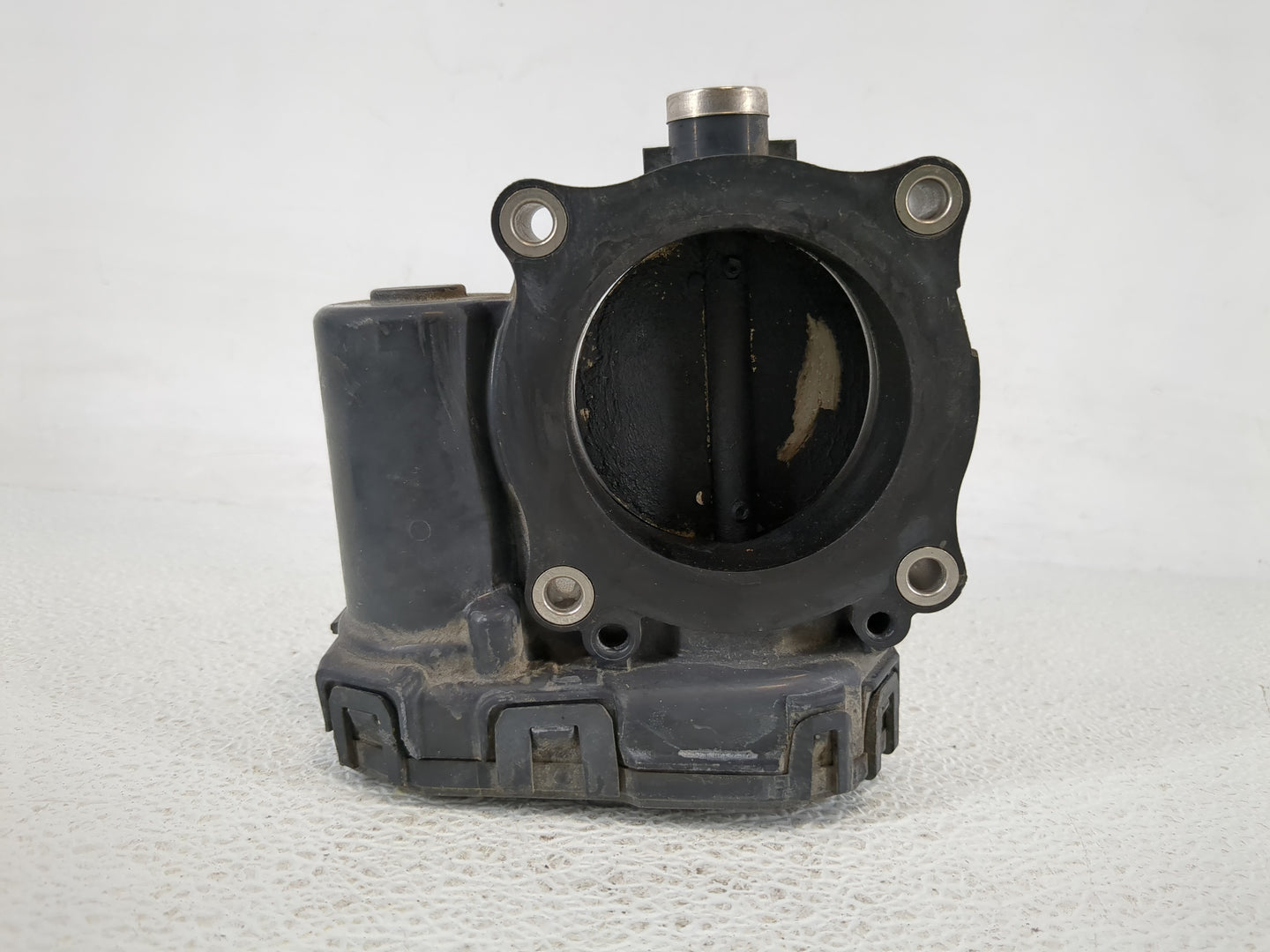 2008-2010 Chrysler Town & Country Throttle Body P/N:04593858AB Fits Fits 2006 2007 2008 2009 2010 2011 OEM Used Auto Parts -