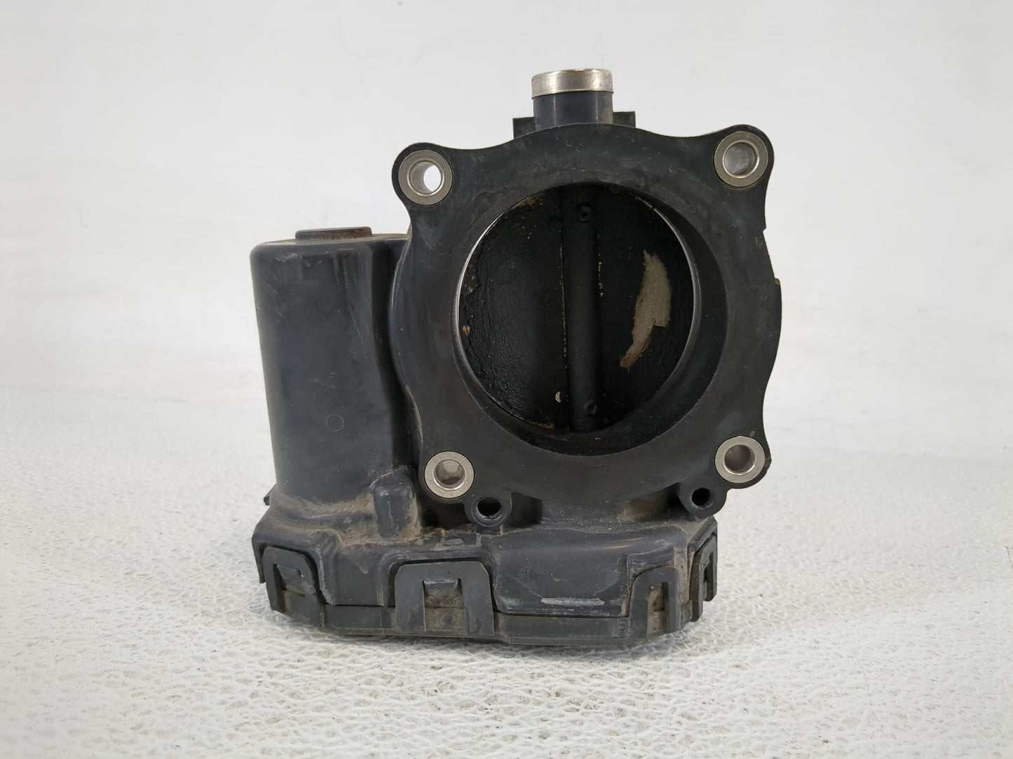 2008-2010 Chrysler Town & Country Throttle Body P/N:04593858AB Fits Fits 2006 2007 2008 2009 2010 2011 OEM Used Auto Parts -