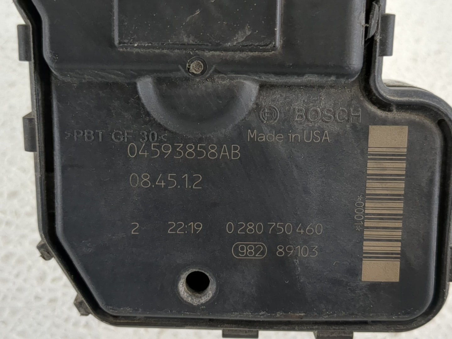 2008-2010 Chrysler Town & Country Throttle Body P/N:04593858AB Fits Fits 2006 2007 2008 2009 2010 2011 OEM Used Auto Parts -