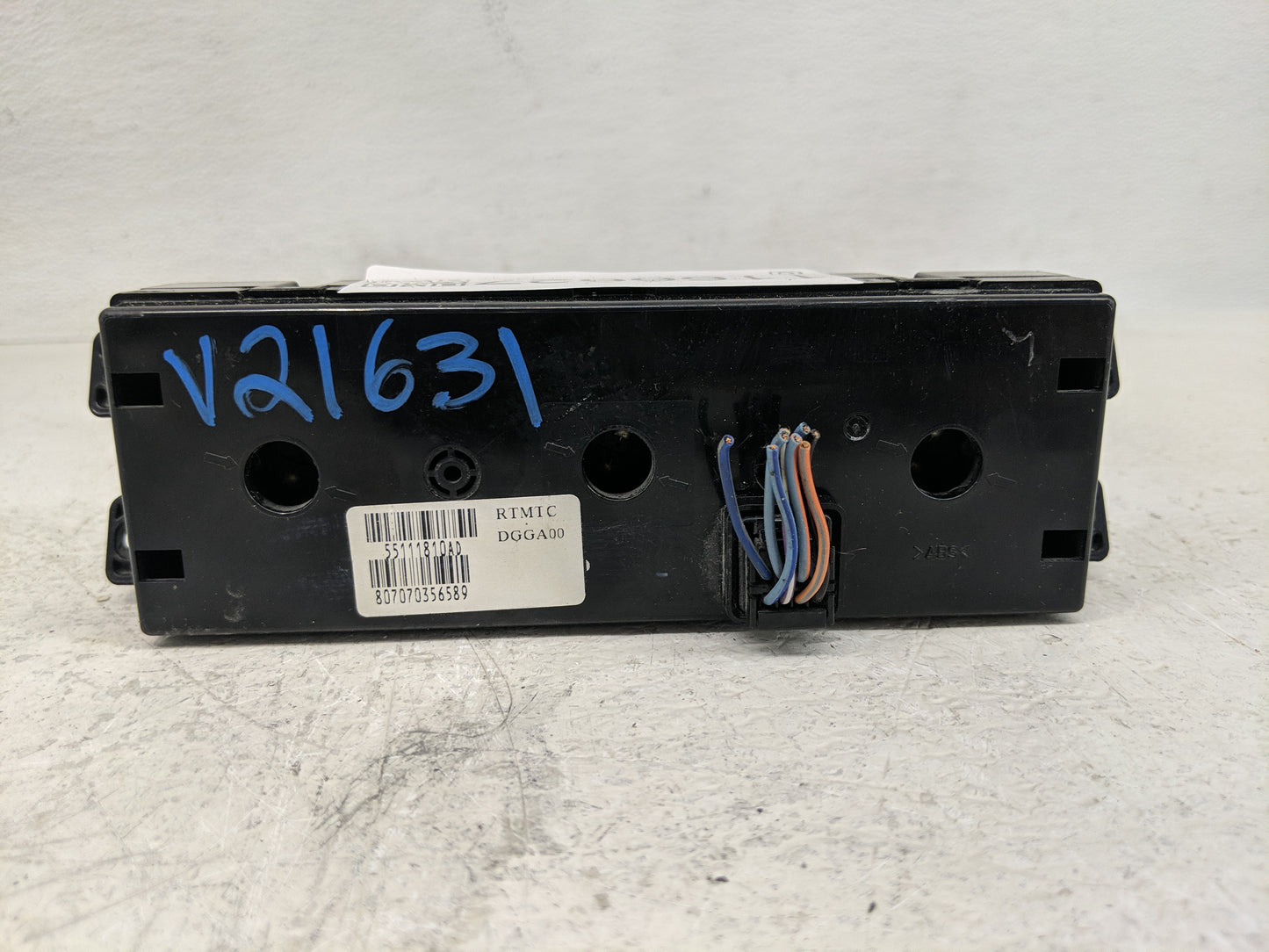 2008-2010 Chrysler Town & Country Climate Control Module Temperature AC/Heater Replacement P/N:55111810AD Fits OEM Used Auto