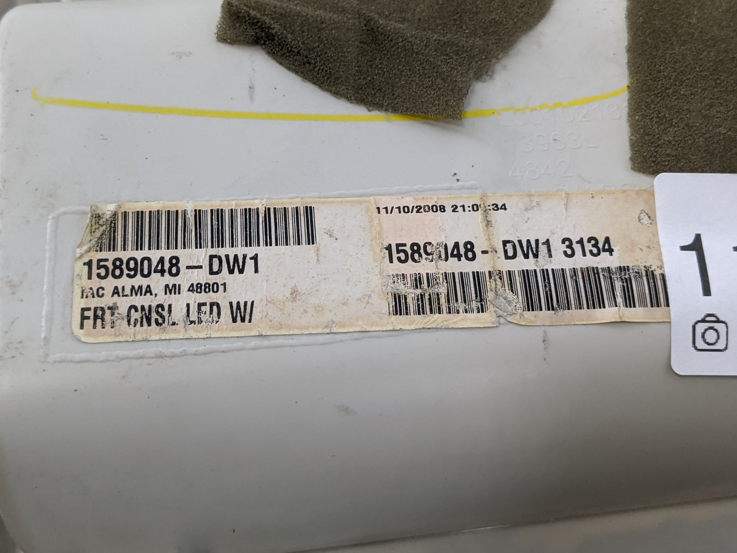 2009 Chrysler Town & Country Overhead Roof Console - Oemusedautoparts1.com