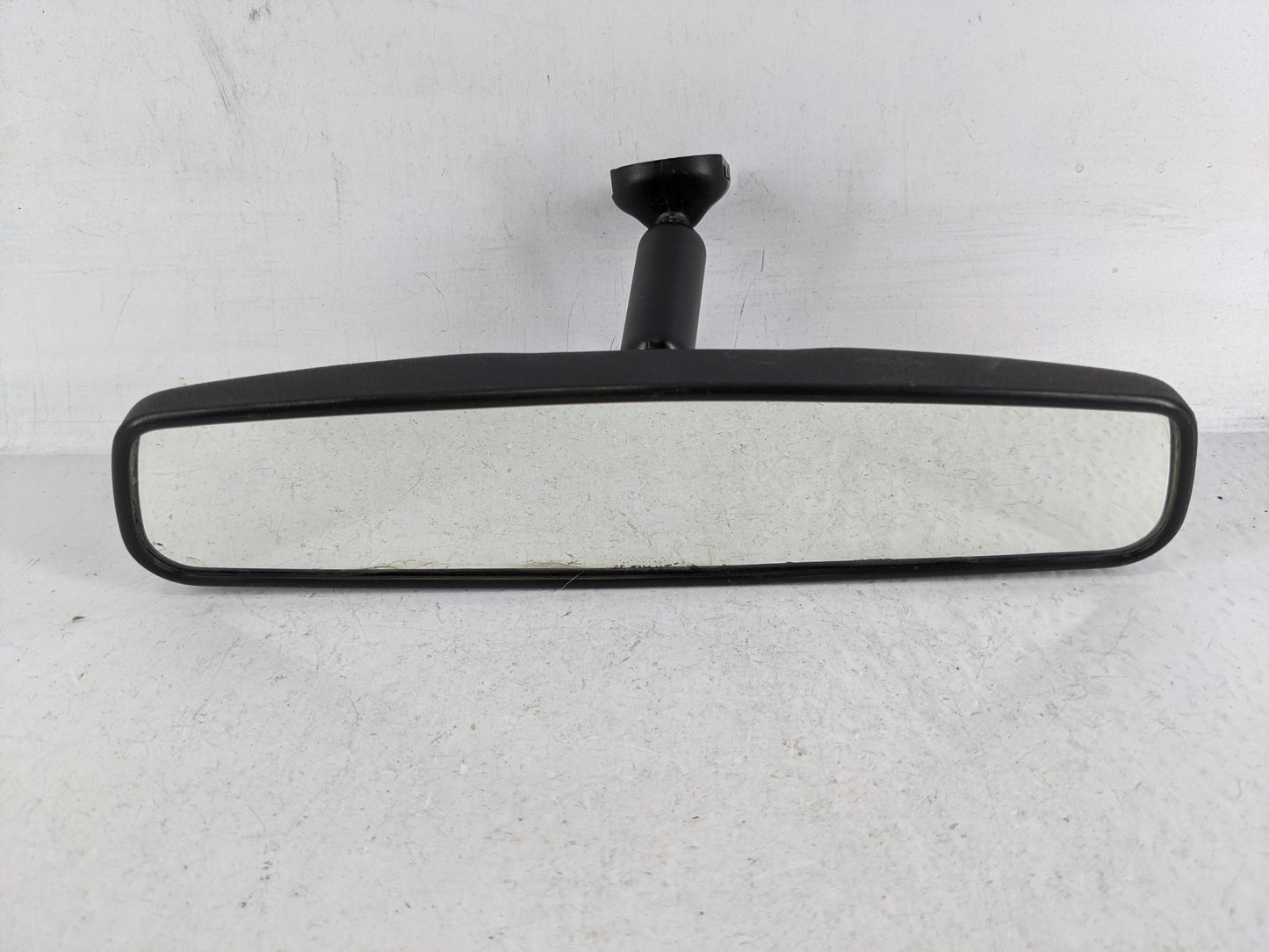2009 Chrysler Town & Country Interior Rear View Mirror Replacement OEM P/N:E8011083 Fits OEM Used Auto Parts - Oemusedautopa