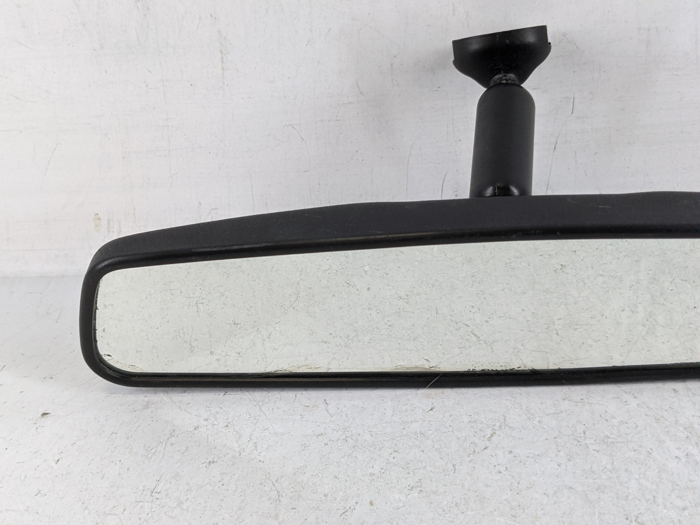 2009 Chrysler Town & Country Interior Rear View Mirror Replacement OEM P/N:E8011083 Fits OEM Used Auto Parts - Oemusedautopa