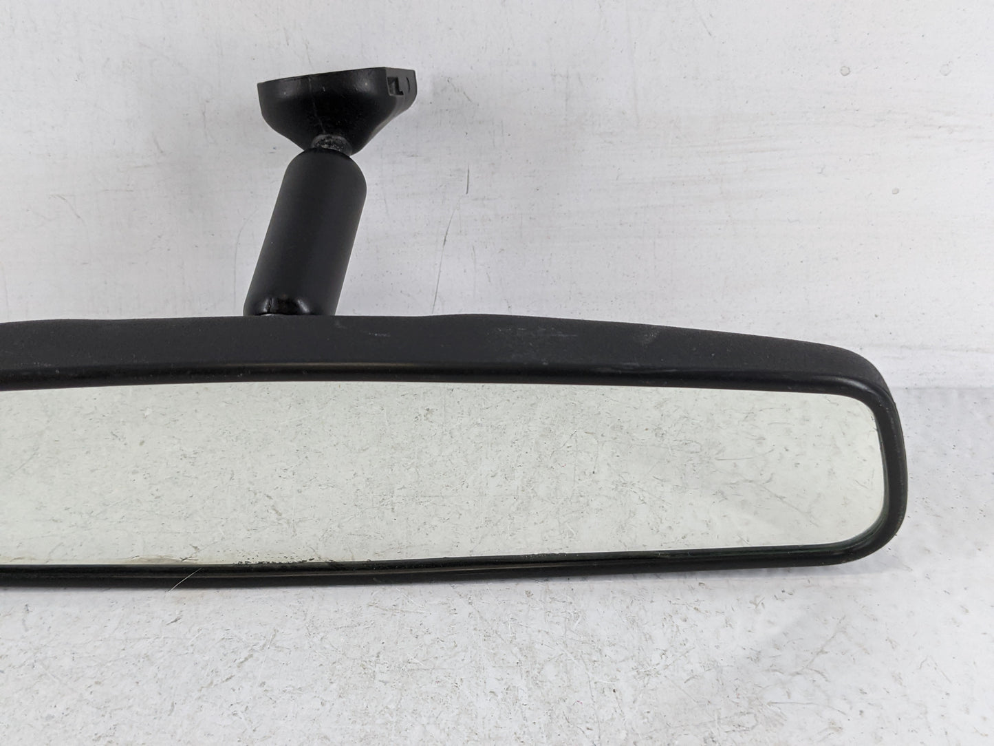 2009 Chrysler Town & Country Interior Rear View Mirror Replacement OEM P/N:E8011083 Fits OEM Used Auto Parts - Oemusedautopa