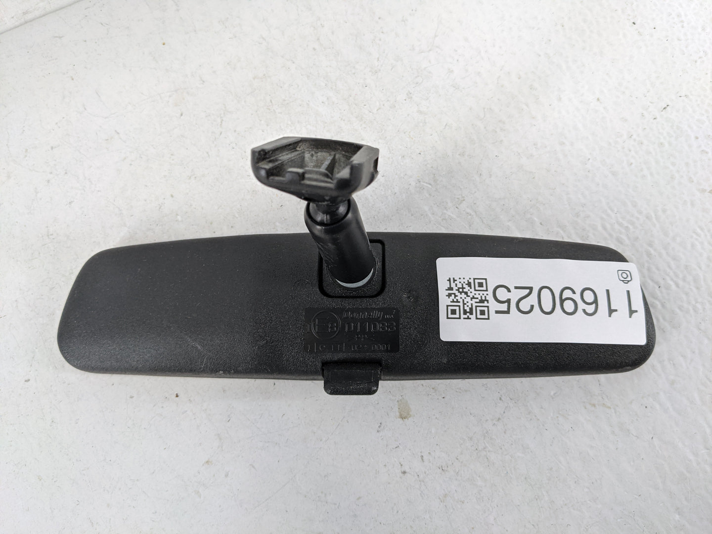 2009 Chrysler Town & Country Interior Rear View Mirror Replacement OEM P/N:E8011083 Fits OEM Used Auto Parts - Oemusedautopa