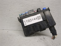 2009-2009 Chrysler Town & Country Fusebox Fuse Box Relay Module Tipm - Oemusedautoparts1.com