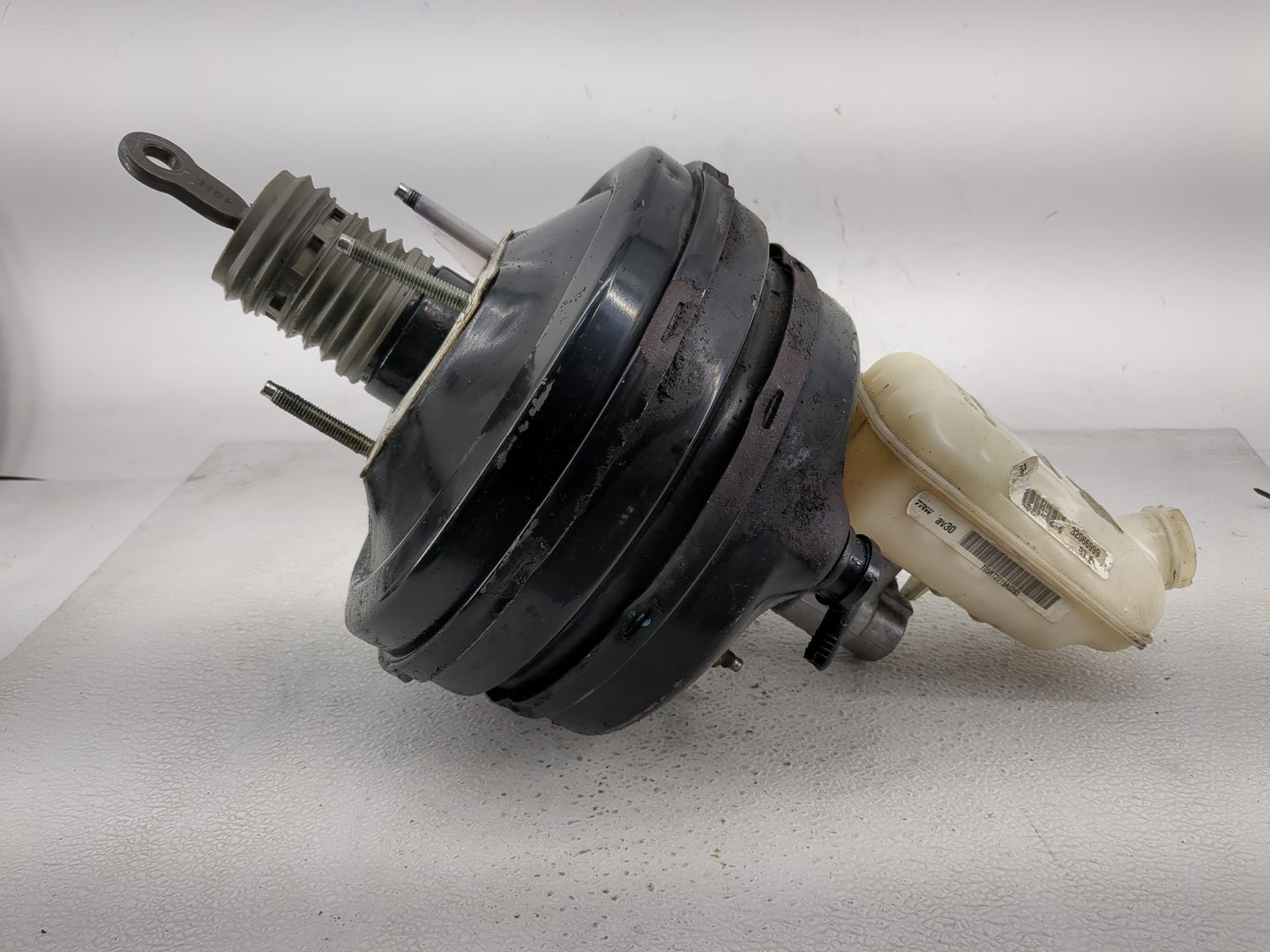 2008-2011 Chrysler Town & Country Brake Master Cylinder 1292011 - Oemusedautoparts1.com