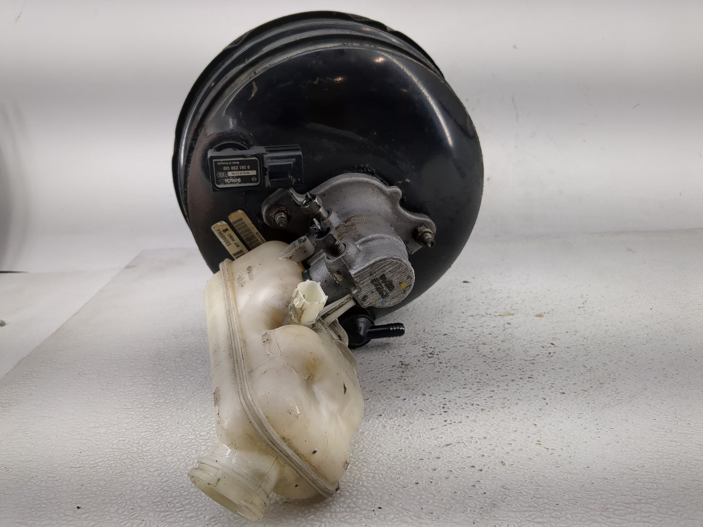 2008-2011 Chrysler Town & Country Brake Master Cylinder 1292011 - Oemusedautoparts1.com