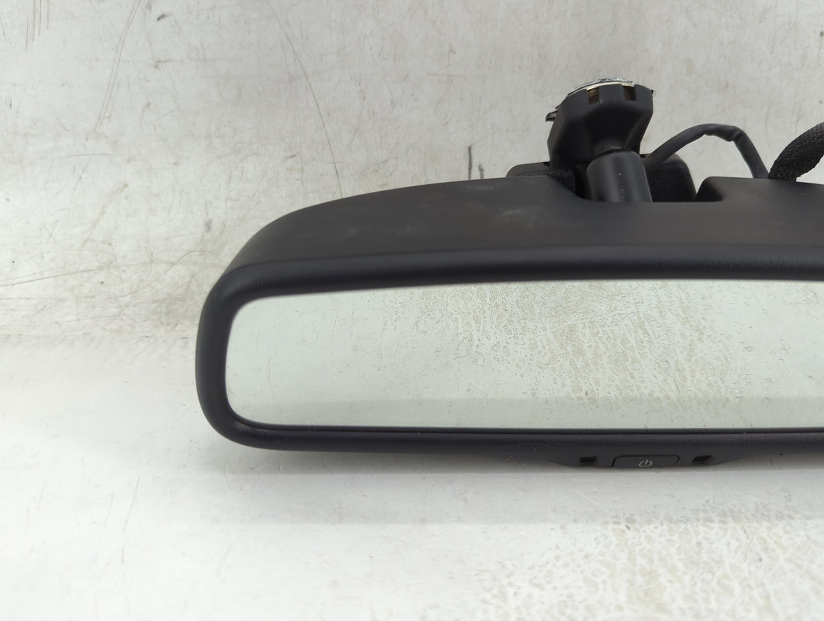 2009 Chrysler Town & Country Interior Rear View Mirror Replacement OEM P/N:05113615AA Fits OEM Used Auto Parts - Oemusedauto