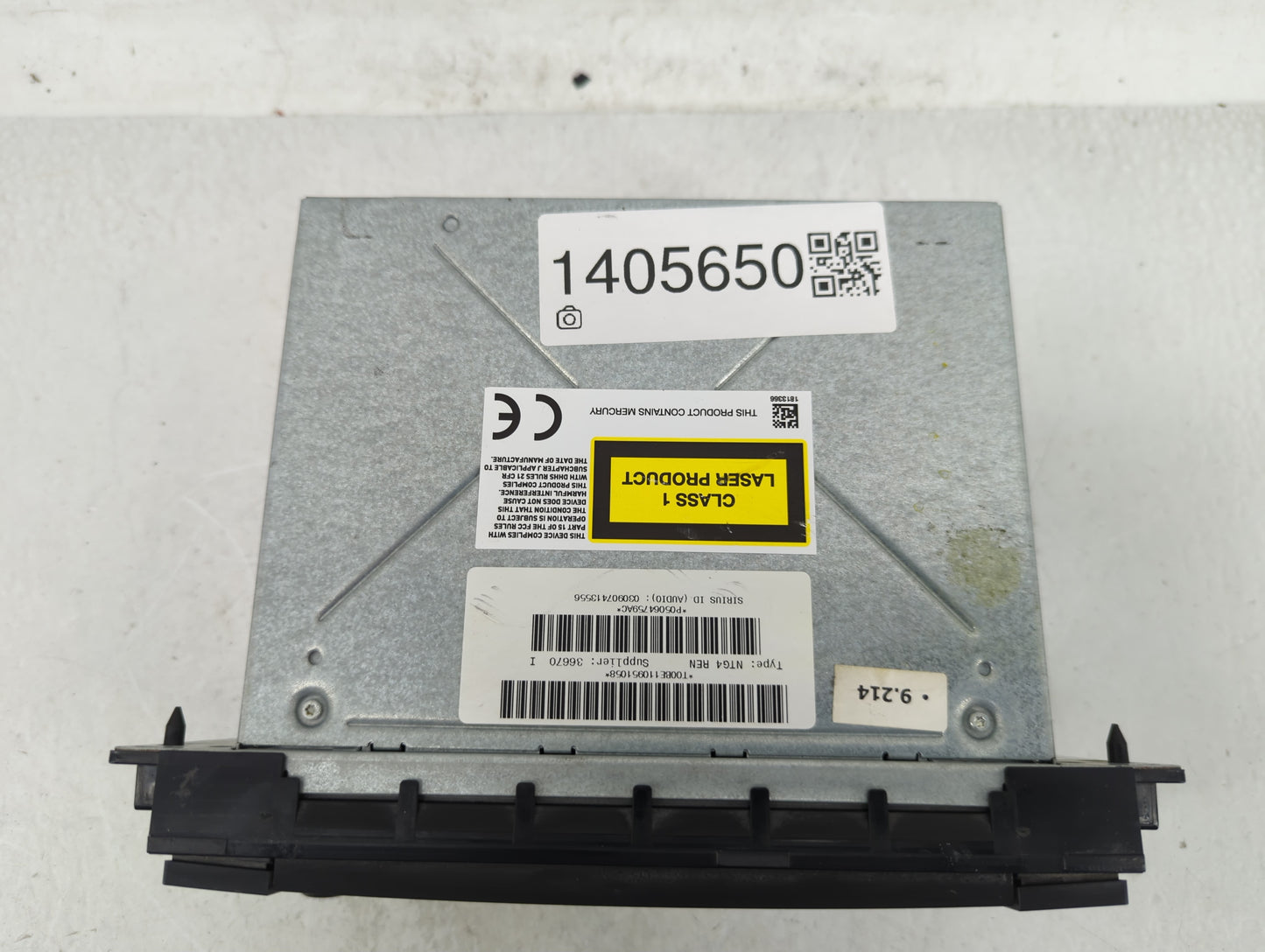 2009 Chrysler Town & Country Radio AM FM Cd Player Receiver Replacement P/N:P05064759AC Fits Fits 2010 OEM Used Auto Parts -