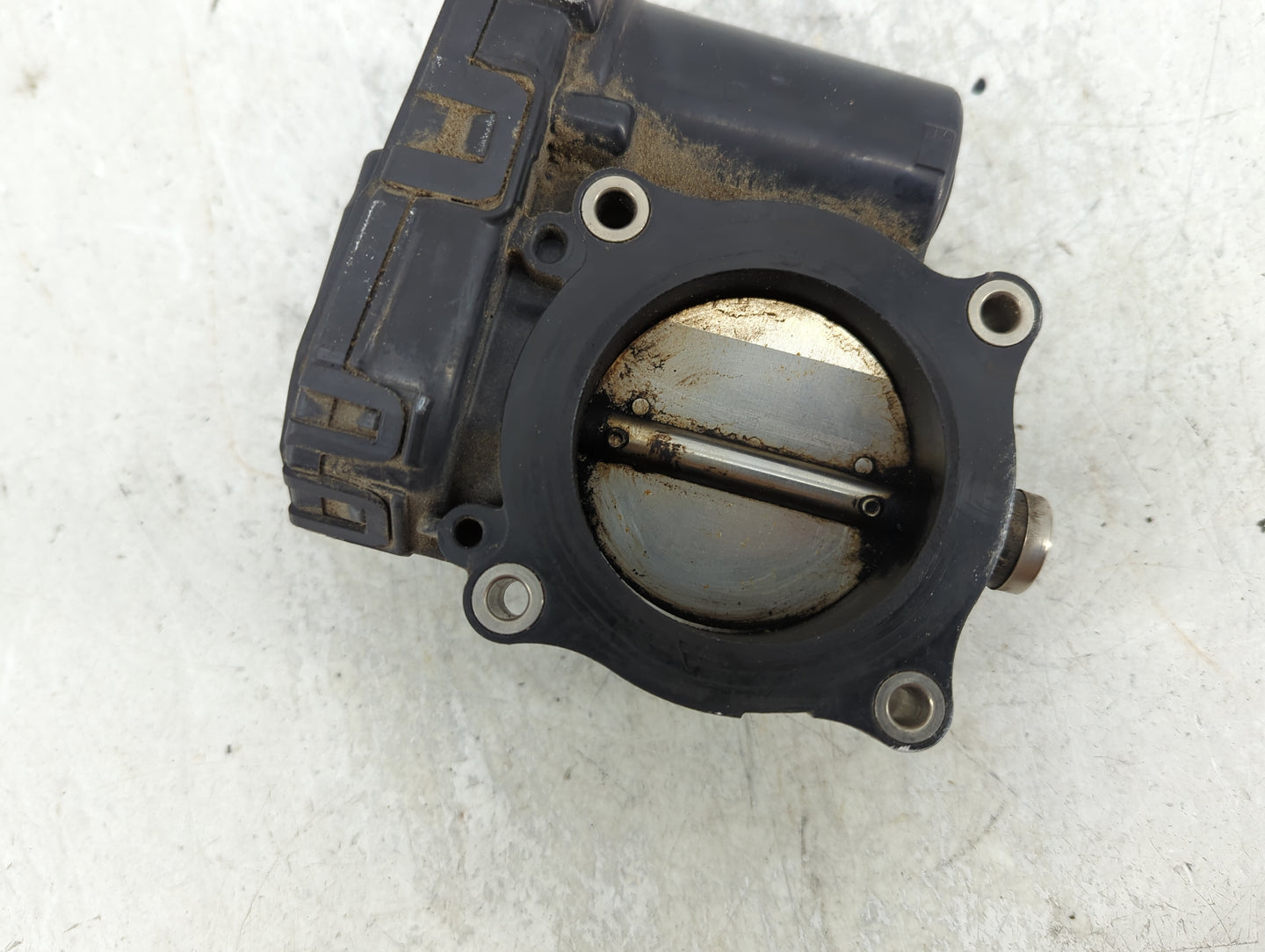 2008-2010 Chrysler Town & Country Throttle Body P/N:04593858AB Fits Fits 2008 2009 2010 2011 OEM Used Auto Parts - Oemusedau