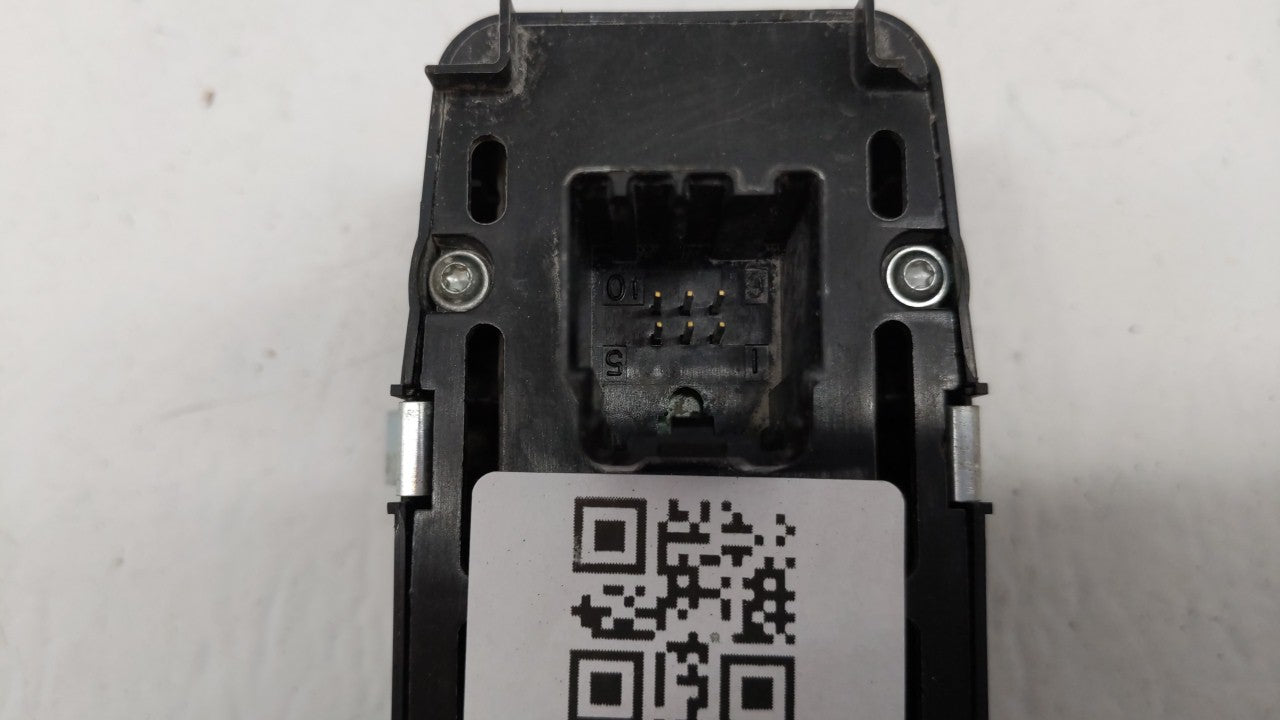 2009 Chrysler Town & Country Passeneger Right Power Window Switch - Oemusedautoparts1.com
