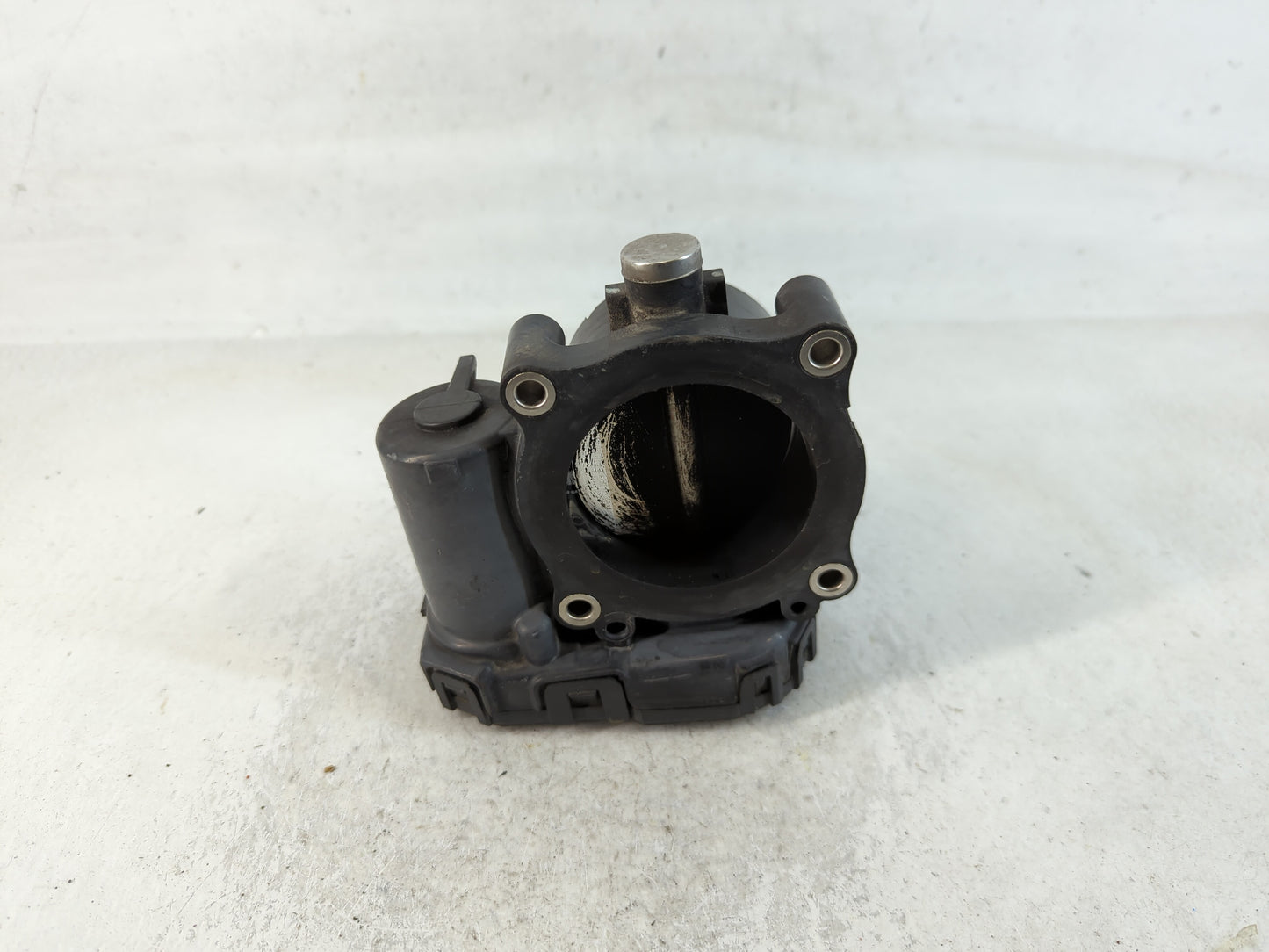 2008-2010 Chrysler Town & Country Throttle Body P/N:04593858AB Fits Fits 2008 2009 2010 2011 OEM Used Auto Parts - Oemusedau