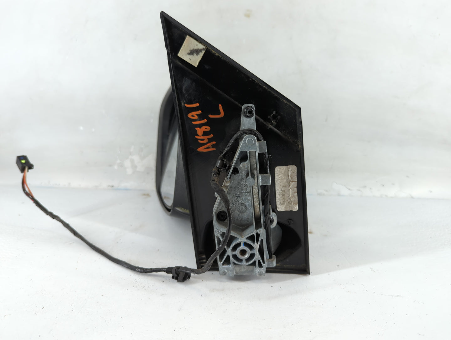 2008-2010 Chrysler Town & Country Driver Side View Mirror - Left Door Mirror OEM Used - Oemusedautoparts1.com