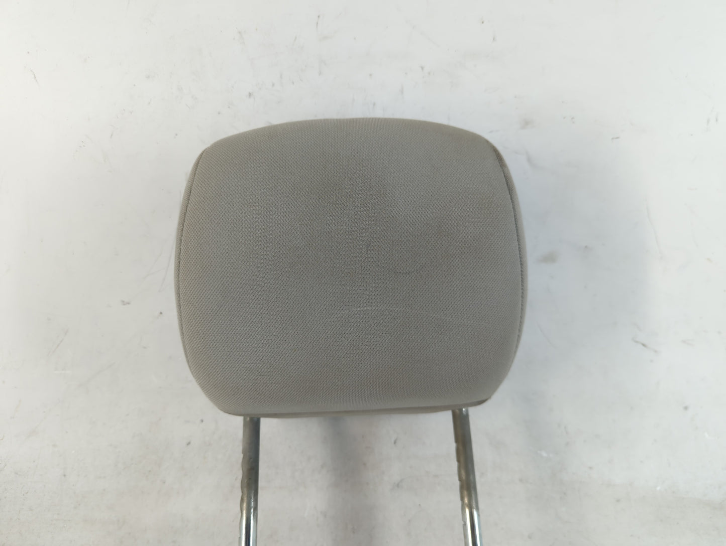2009 Chrysler Town & Country Headrest Head Rest Front Driver Passenger Seat Fits OEM Used Auto Parts - Oemusedautoparts1.com