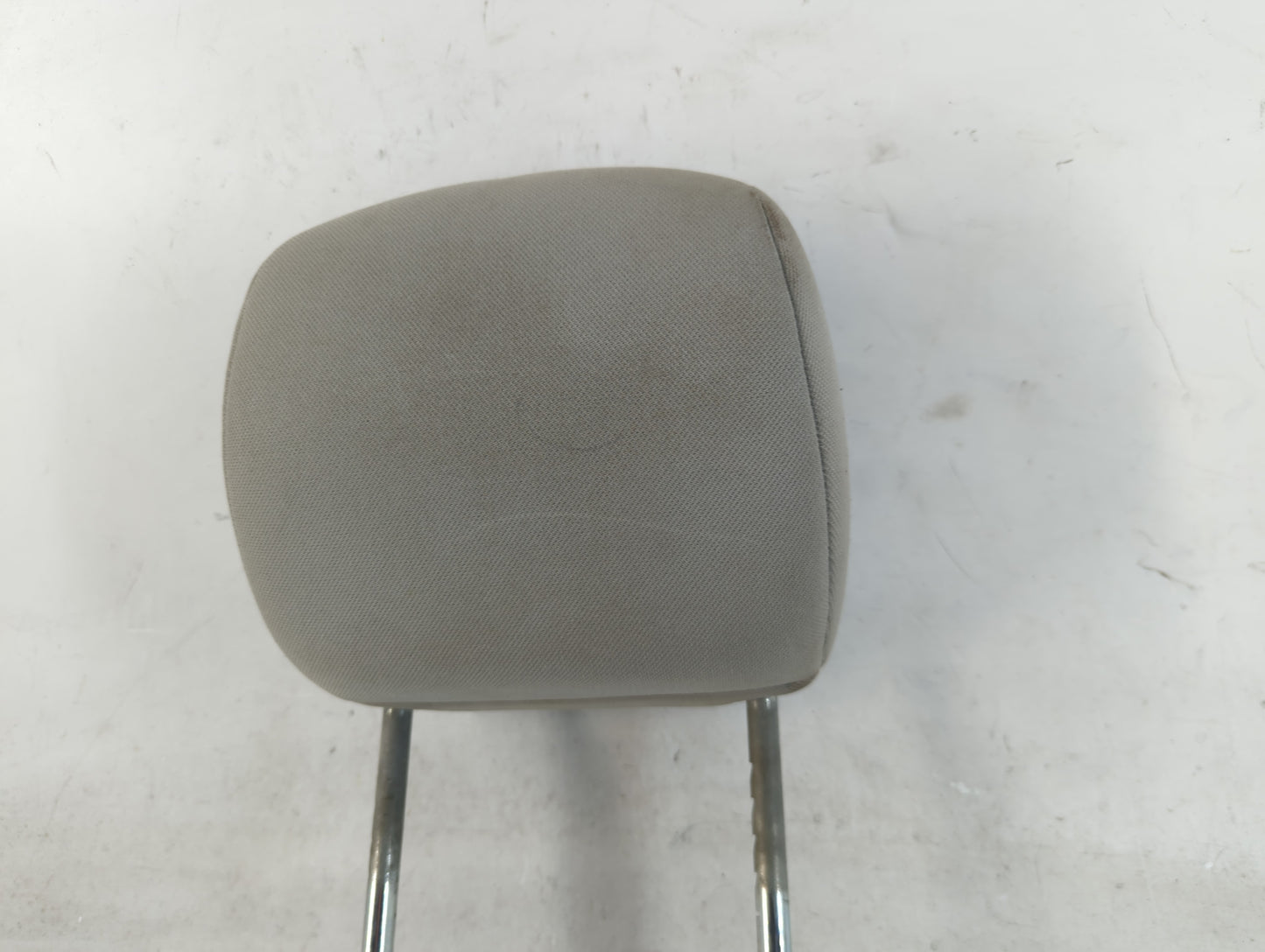 2009 Chrysler Town & Country Headrest Head Rest Front Driver Passenger Seat Fits OEM Used Auto Parts - Oemusedautoparts1.com