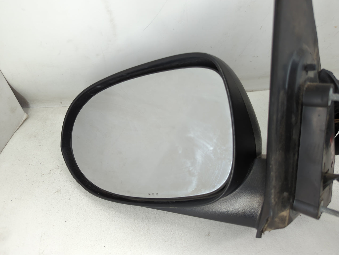 2007-2012 Dodge Caliber Driver Side View Mirror - Left Door Mirror OEM Used - Oemusedautoparts1.com