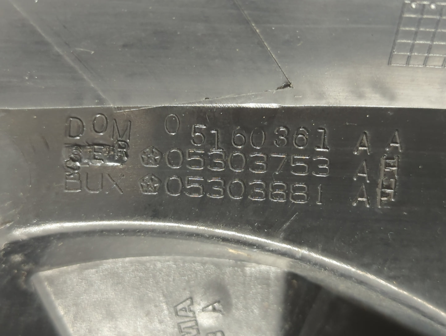 2008-2012 Dodge Caliber Tail Light Assembly Driver Left OEM P/N:05303753 05303881 Fits Fits 2008 2009 2010 2011 2012 OEM Use