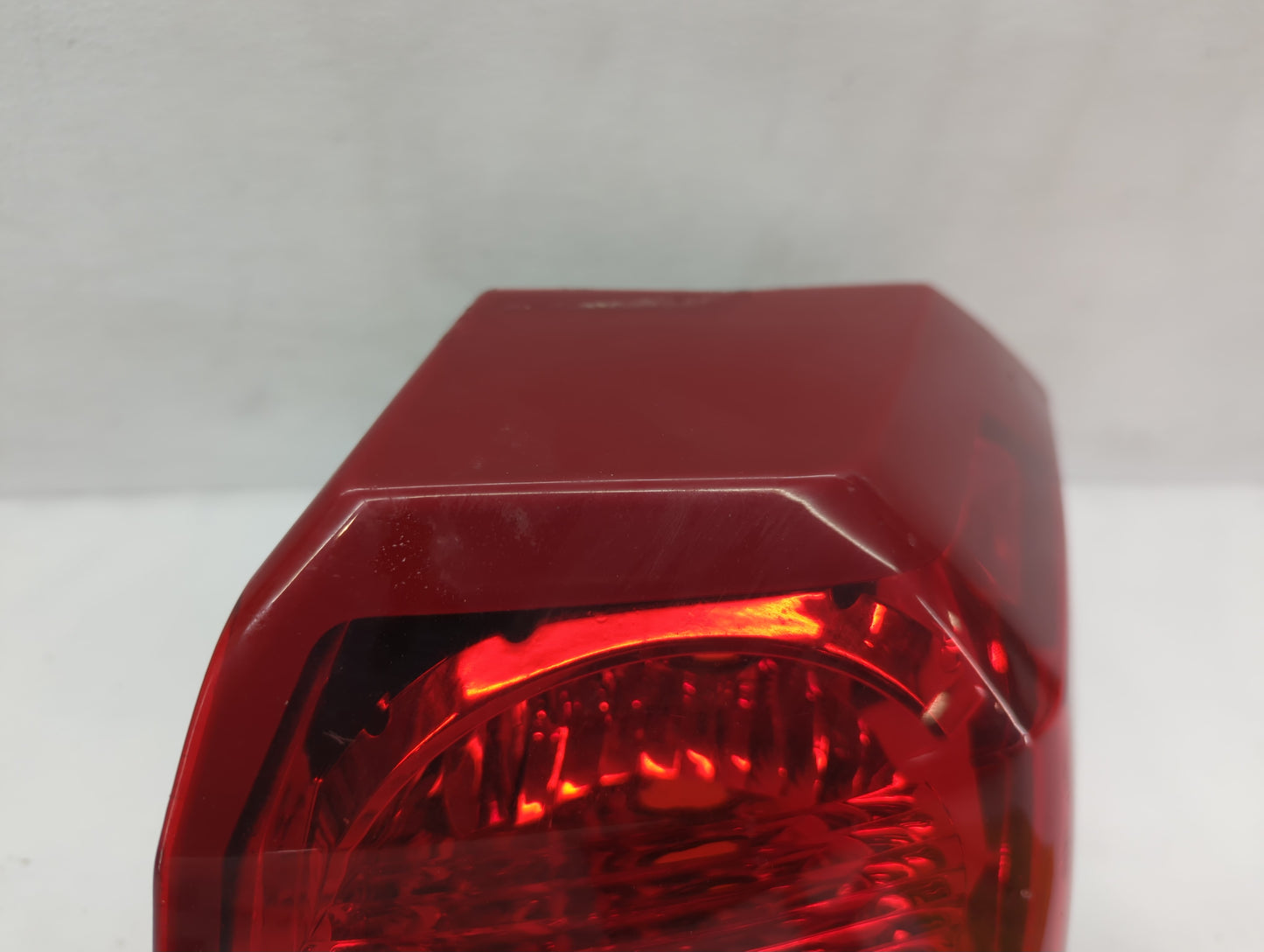 2008-2012 Dodge Caliber Tail Light Assembly Passenger Right OEM P/N:320264 BUX 320080 Fits Fits 2008 2009 2010 2011 2012 OEM