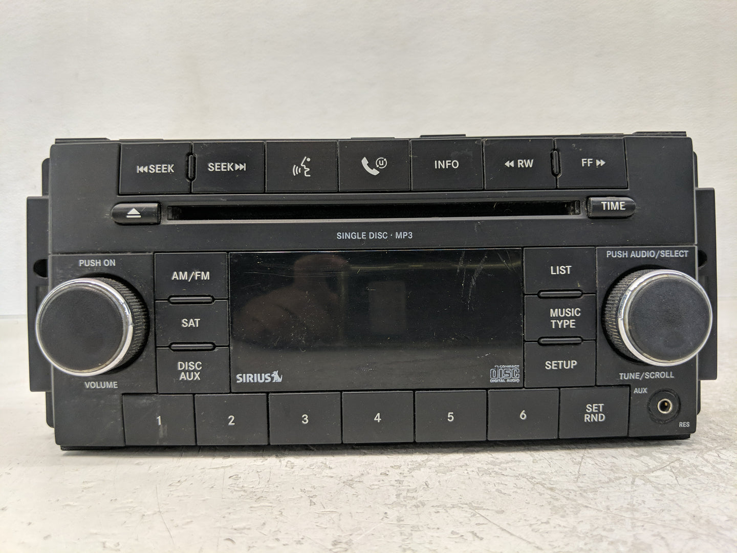 2008-2009 Dodge Caliber Radio AM FM Cd Player Receiver Replacement P/N:P68021161AD Fits Fits 2007 2008 2009 OEM Used Auto Pa