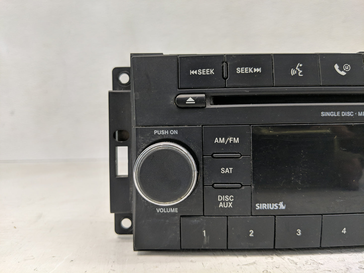 2008-2009 Dodge Caliber Radio AM FM Cd Player Receiver Replacement P/N:P68021161AD Fits Fits 2007 2008 2009 OEM Used Auto Pa