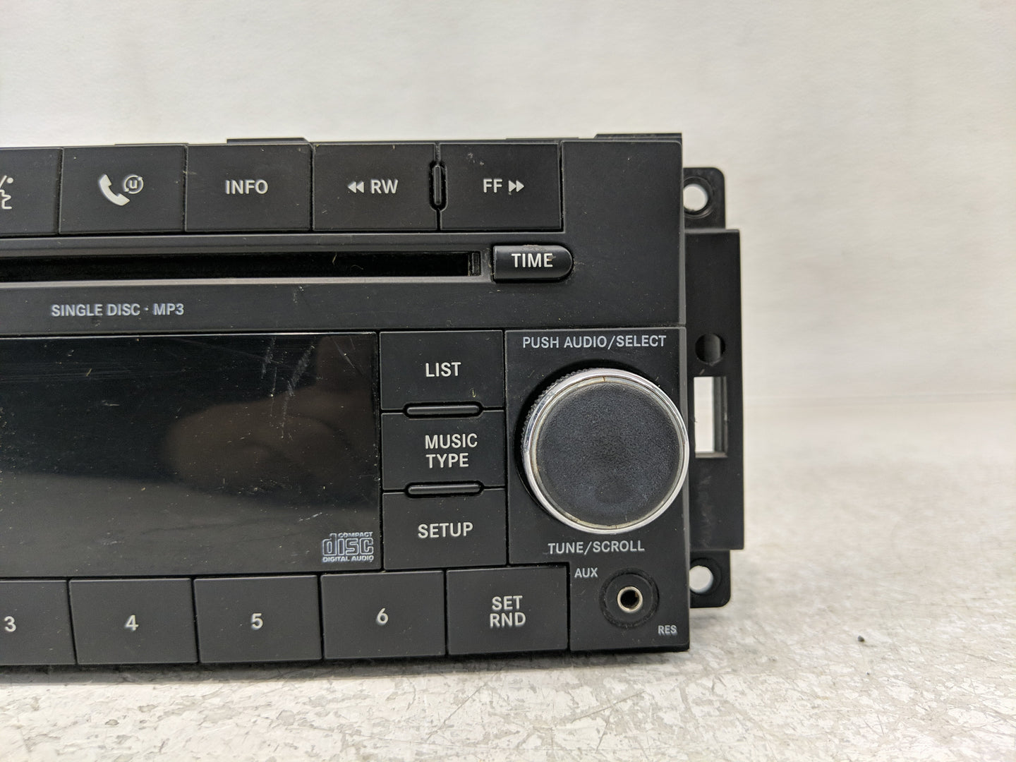 2008-2009 Dodge Caliber Radio AM FM Cd Player Receiver Replacement P/N:P68021161AD Fits Fits 2007 2008 2009 OEM Used Auto Pa