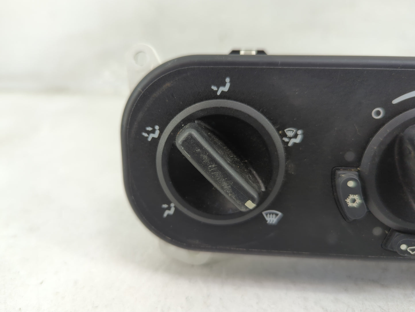 2007-2009 Dodge Caliber Climate Control Module Temperature AC/Heater Replacement P/N:P05058307AE 58024B Fits Fits 2007 2008 