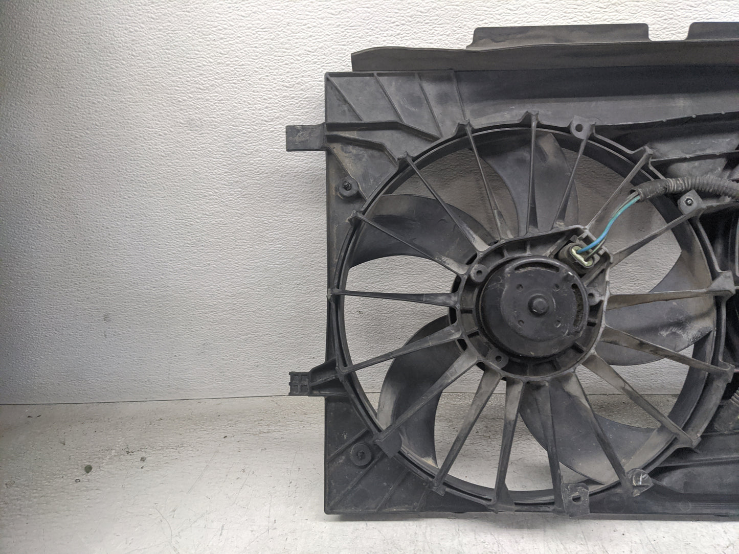 2008-2012 Dodge Caliber Electric Radiator Cooling Fan Motor Assembly - Oemusedautoparts1.com