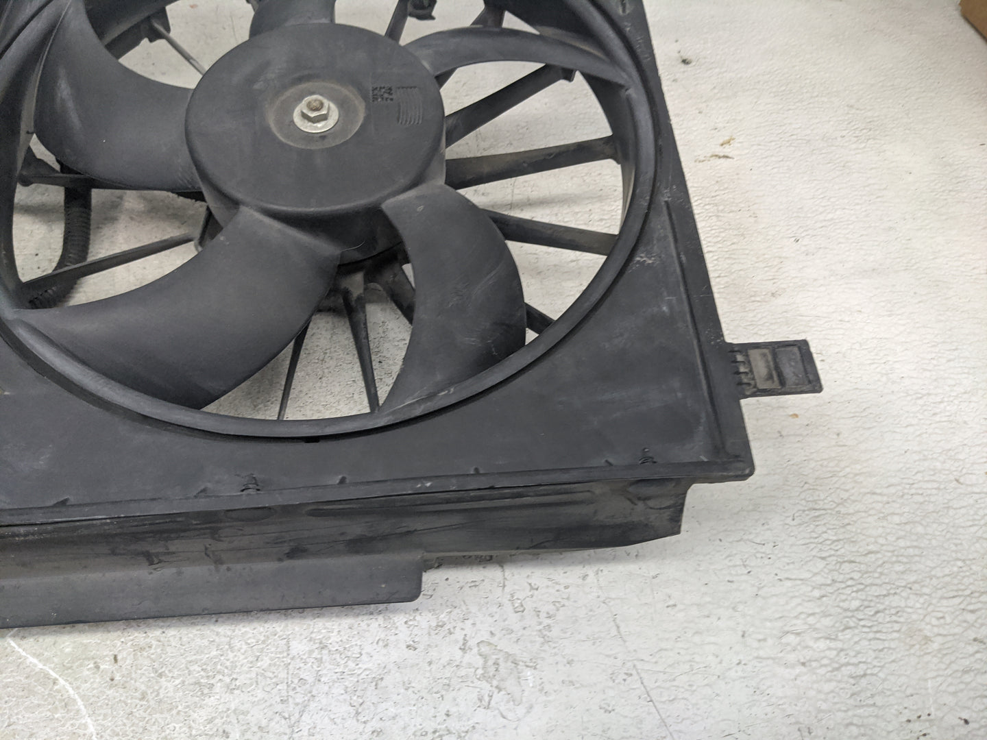 2008-2012 Dodge Caliber Electric Radiator Cooling Fan Motor Assembly - Oemusedautoparts1.com