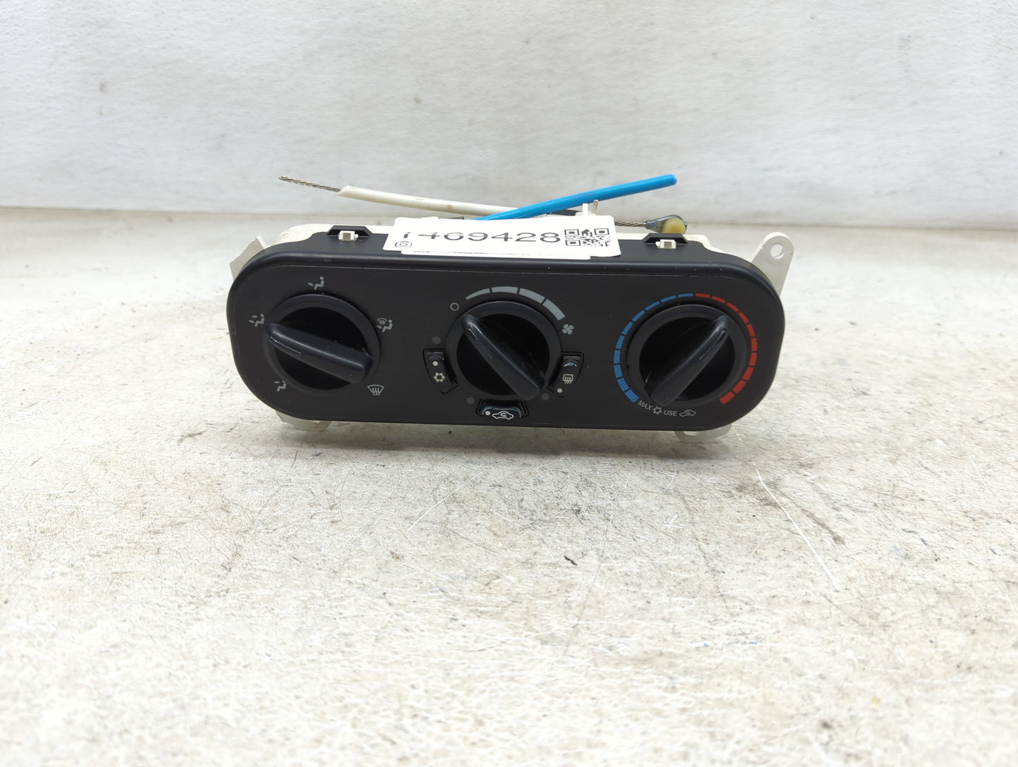 2007-2009 Dodge Caliber Climate Control Module Temperature AC/Heater Replacement Fits Fits 2007 2008 2009 OEM Used Auto Part