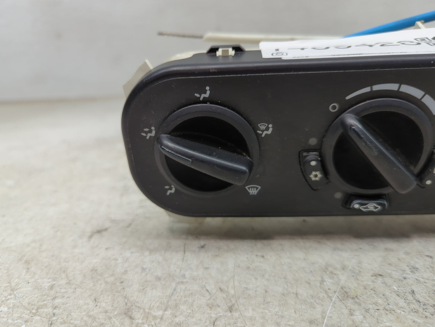 2007-2009 Dodge Caliber Climate Control Module Temperature AC/Heater Replacement Fits Fits 2007 2008 2009 OEM Used Auto Part