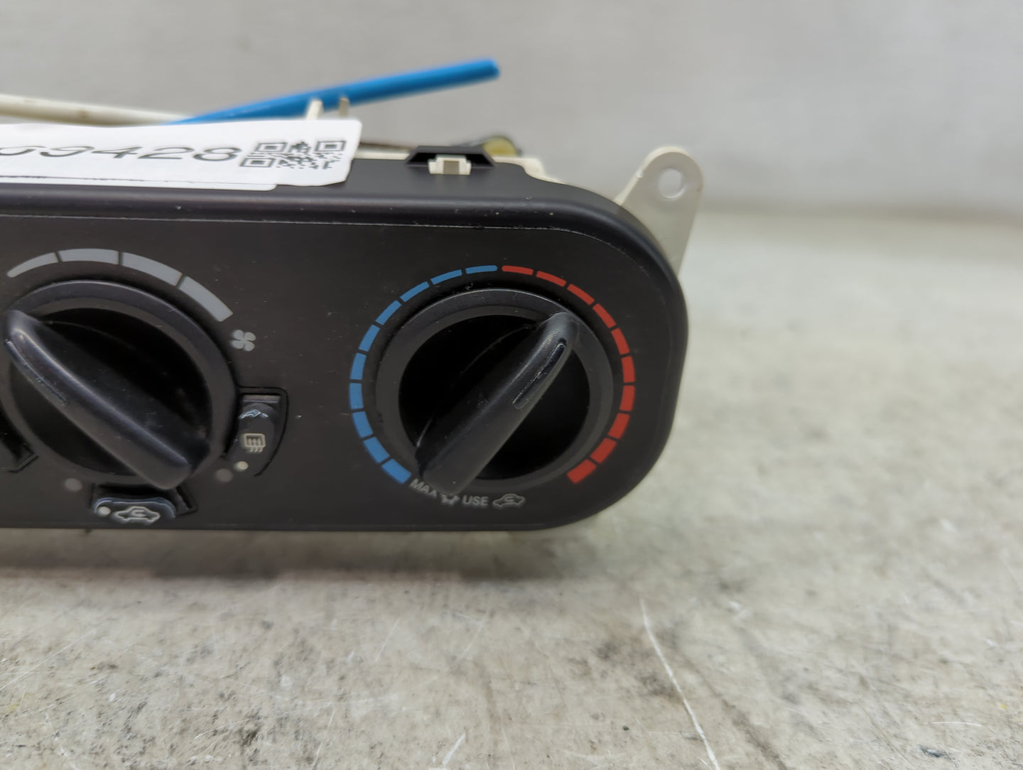 2007-2009 Dodge Caliber Climate Control Module Temperature AC/Heater Replacement Fits Fits 2007 2008 2009 OEM Used Auto Part