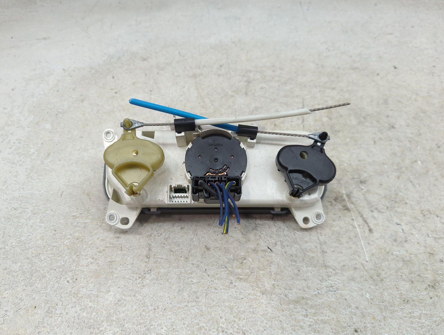 2007-2009 Dodge Caliber Climate Control Module Temperature AC/Heater Replacement Fits Fits 2007 2008 2009 OEM Used Auto Part
