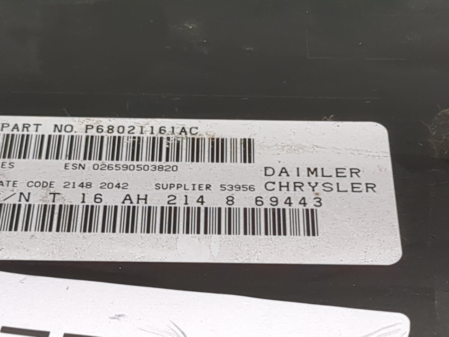 2008-2009 Dodge Caliber Radio AM FM Cd Player Receiver Replacement P/N:P68021161AC Fits Fits 2008 2009 2010 OEM Used Auto Pa