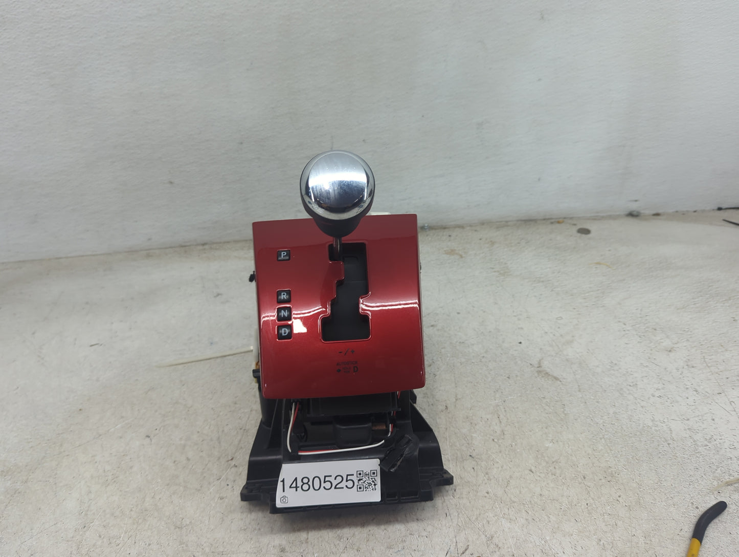 2009 Dodge Caliber Floor Console Assembly Shifter Red - Oemusedautoparts1.com
