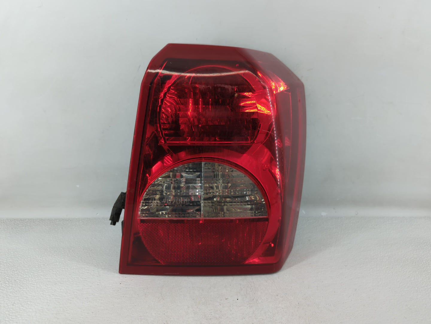 2008-2012 Dodge Caliber Tail Light Assembly Passenger Right OEM P/N:05303880AH 05303752AH Fits Fits 2008 2009 2010 2011 2012