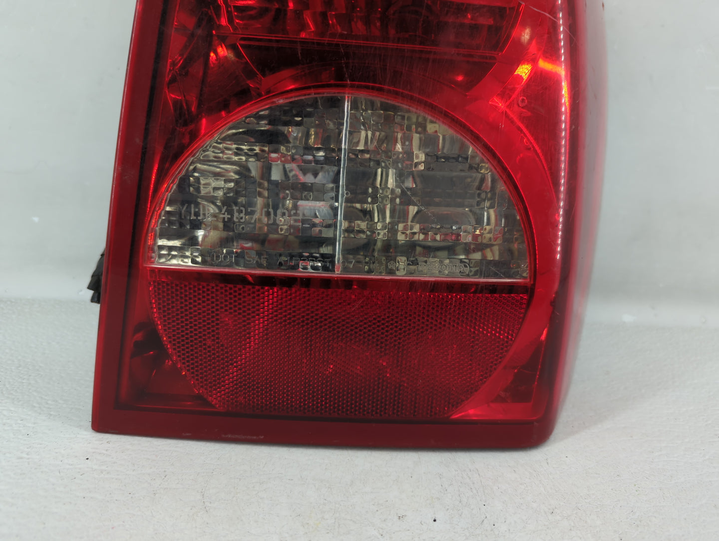 2008-2012 Dodge Caliber Tail Light Assembly Passenger Right OEM P/N:05303880AH 05303752AH Fits Fits 2008 2009 2010 2011 2012