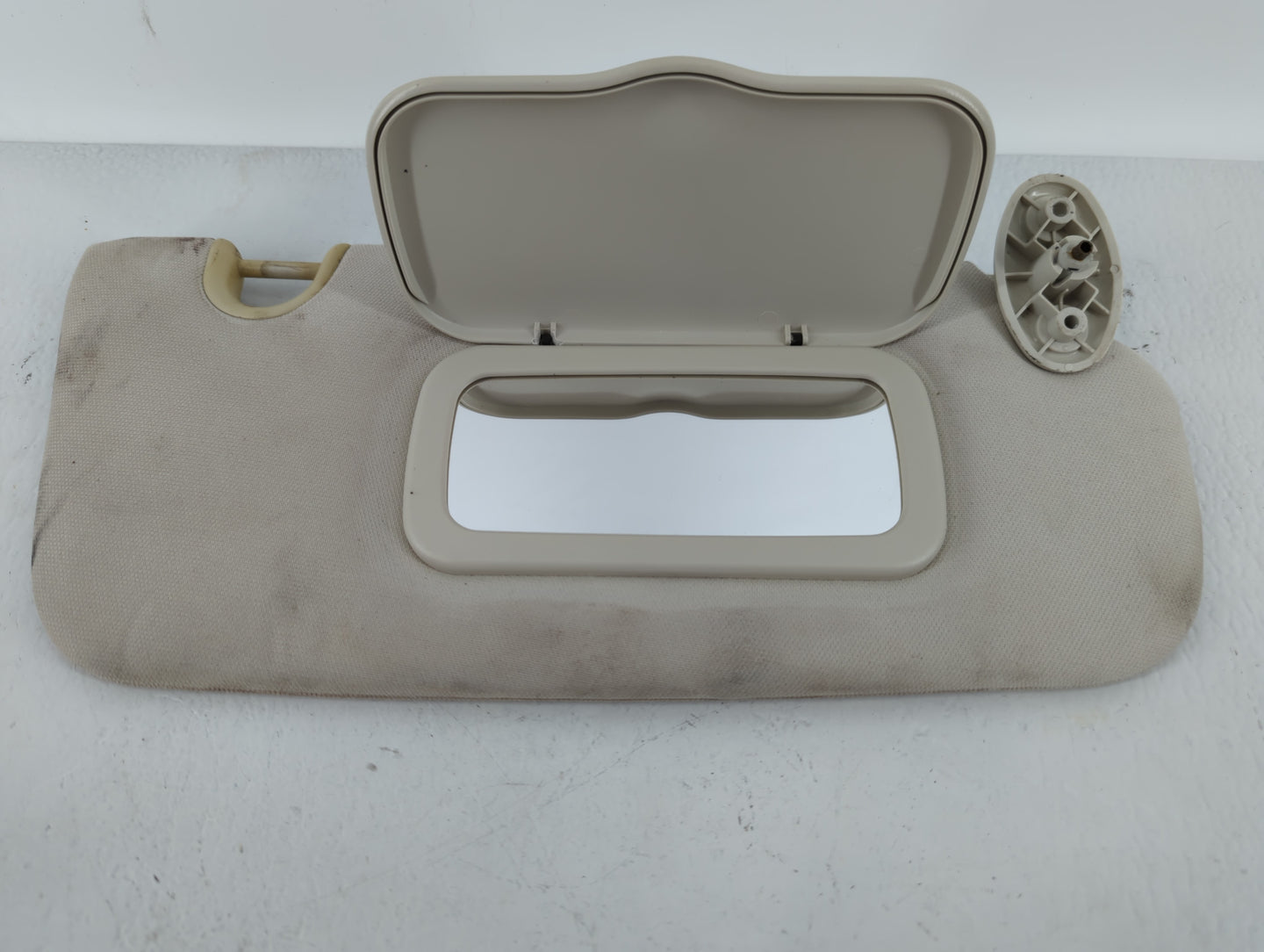 2009-2012 Dodge Caliber Sun Visor Shade Replacement Passenger Right Mirror Fits Fits 2009 2010 2011 2012 OEM Used Auto Parts
