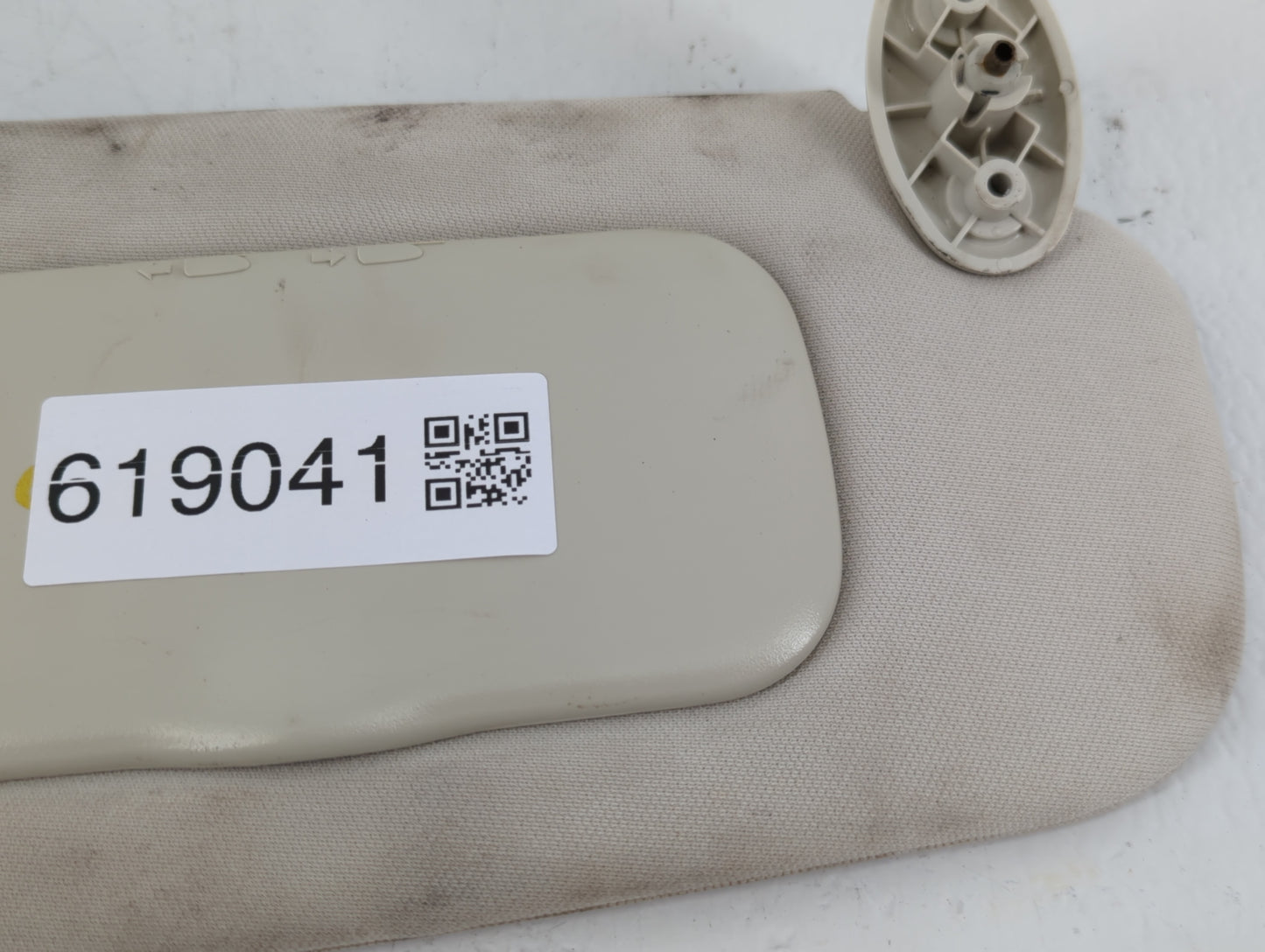 2009-2012 Dodge Caliber Sun Visor Shade Replacement Passenger Right Mirror Fits Fits 2009 2010 2011 2012 OEM Used Auto Parts