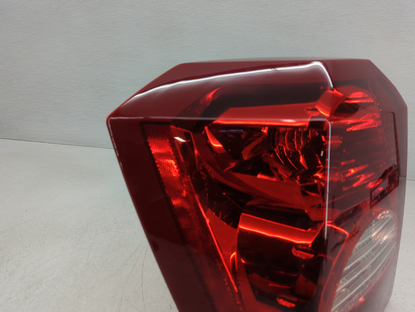 2008-2012 Dodge Caliber Tail Light Assembly Driver Left OEM P/N:05160361AA Fits Fits 2008 2009 2010 2011 2012 OEM Used Auto 