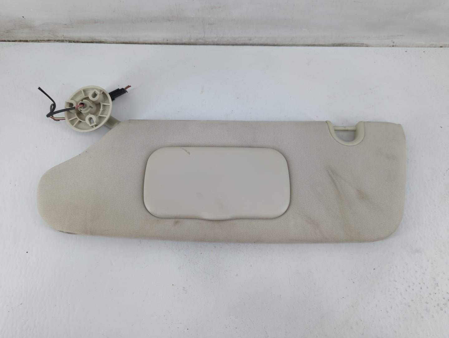 2009 Dodge Caravan Sun Visor Shade Replacement Driver Left Mirror Fits Fits 2008 2010 OEM Used Auto Parts - Oemusedautoparts