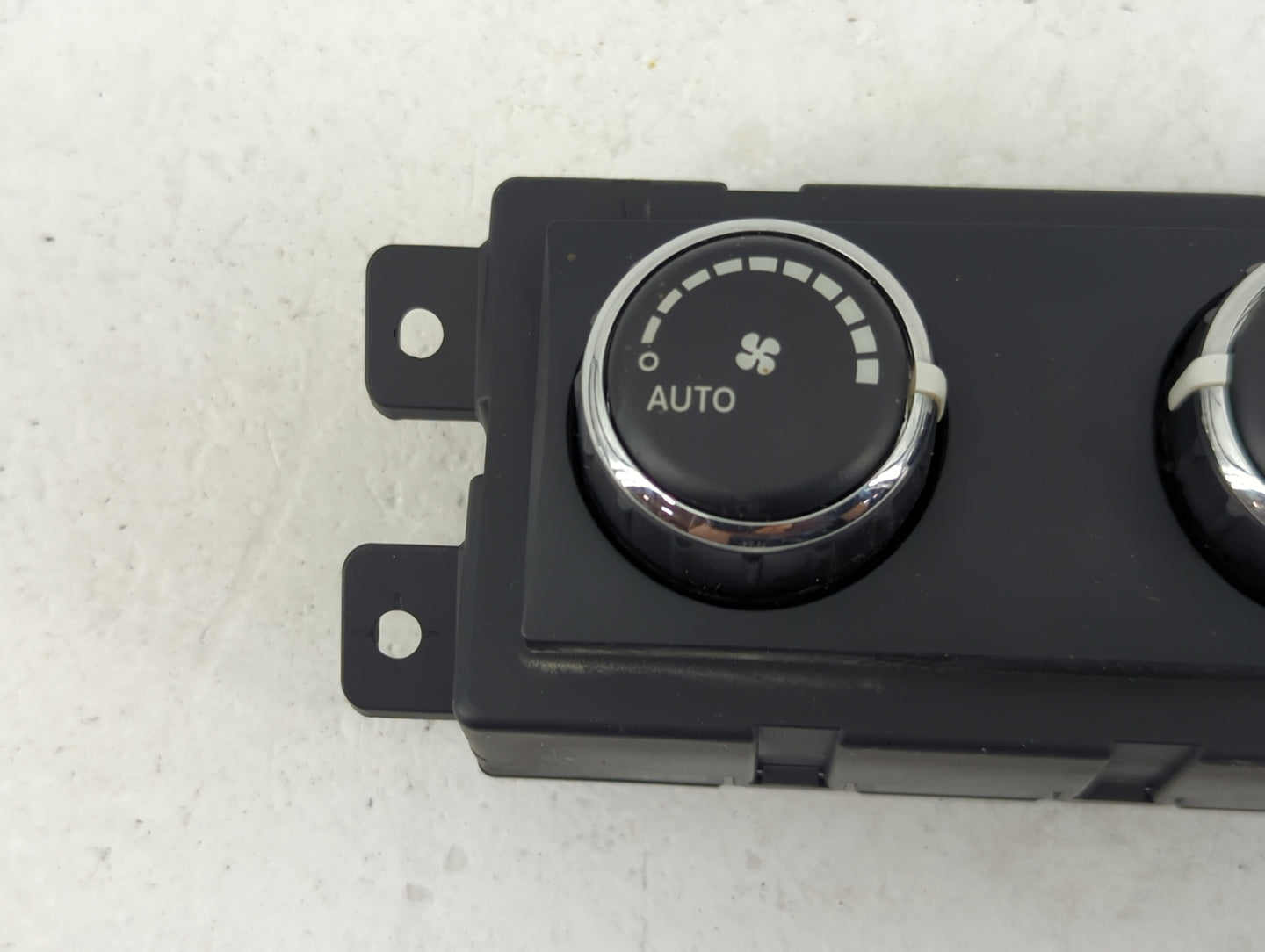 2009 Dodge Caravan Climate Control Module Temperature AC/Heater Replacement P/N:55111812AD Fits Fits 2008 2010 2011 OEM Used