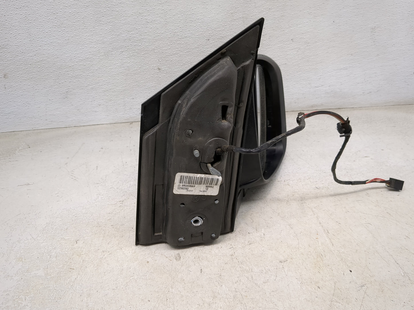 2009 Dodge Caravan Passenger Side View Mirror - Right Door Mirror OEM Used - Oemusedautoparts1.com