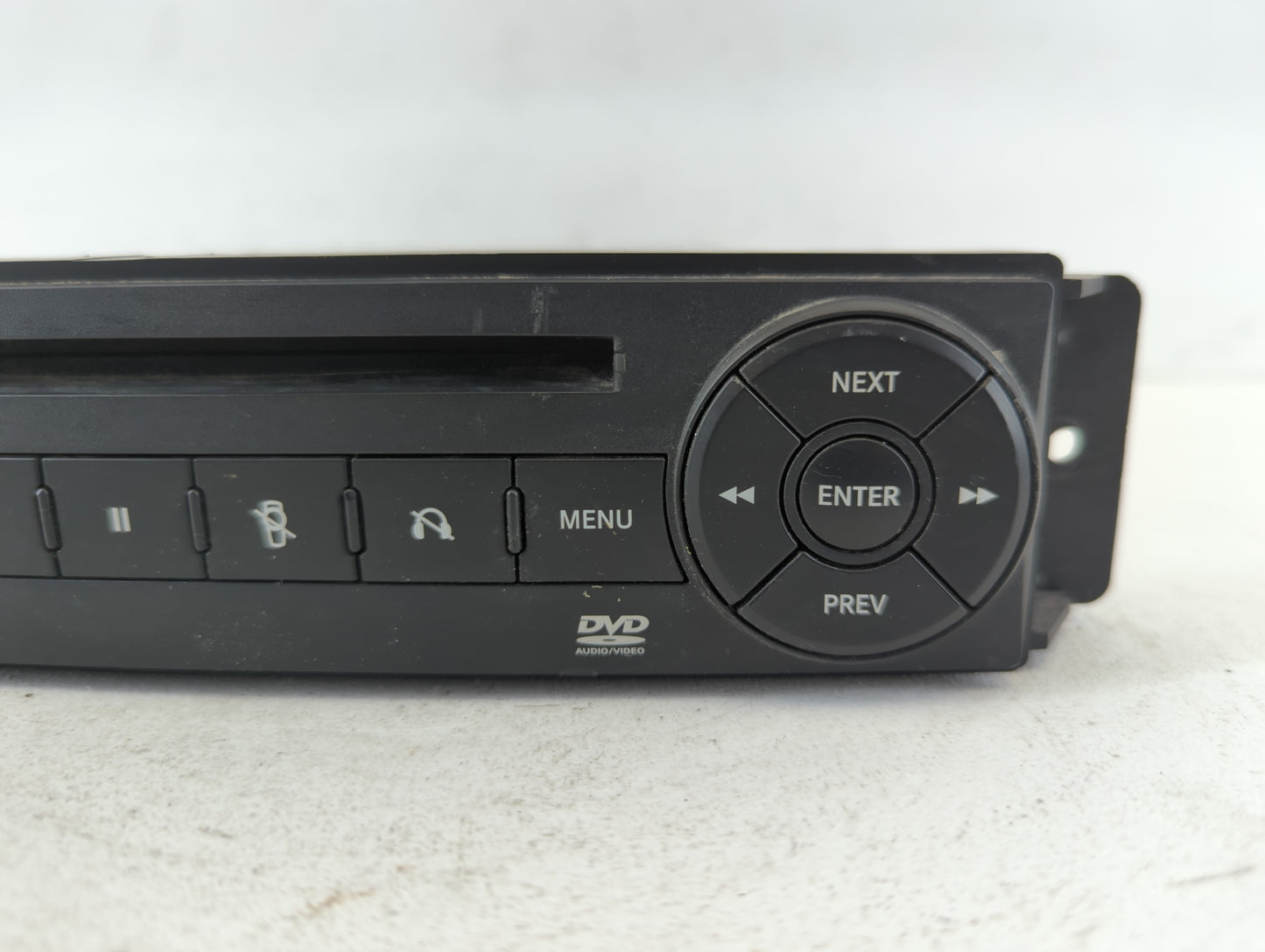 Dodge Caravan Am Fm Cd Player Radio Receiver - Oemusedautoparts1.com