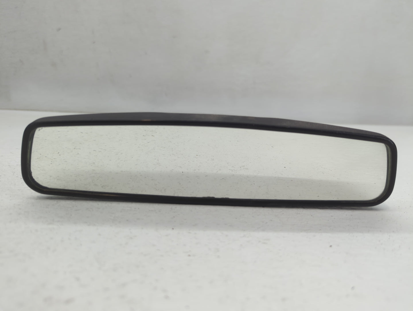 2009 Dodge Caravan Interior Rear View Mirror Replacement OEM P/N:IE8011083 Fits OEM Used Auto Parts - Oemusedautoparts1.com