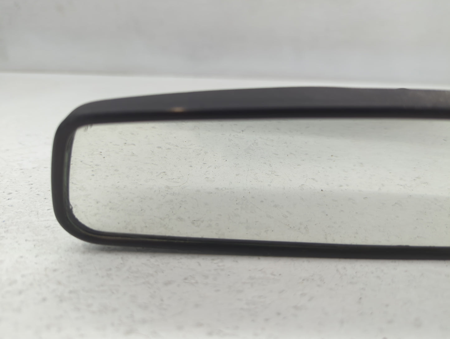 2009 Dodge Caravan Interior Rear View Mirror Replacement OEM P/N:IE8011083 Fits OEM Used Auto Parts - Oemusedautoparts1.com